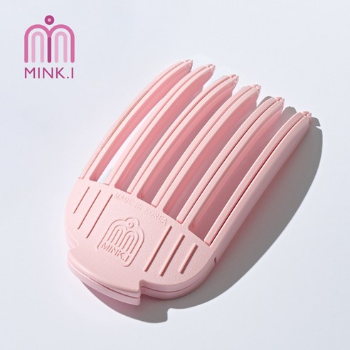뻗치는 옆머리, 얄밉게 눌러주는 6날 밍키볼륨핀