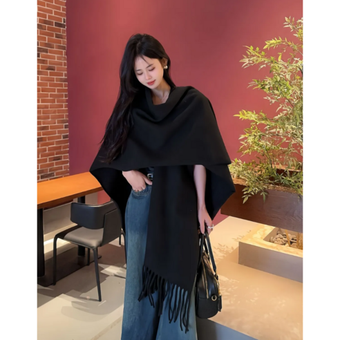 간절기, 쌀쌀한 바람에 포근함을 더하는 빅사이즈 숄 머플러 스카프