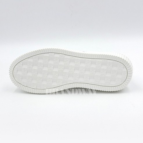 캘빈클라인 CK 말모 스니커즈: 당신의 스타일을 완성하는 우아함.