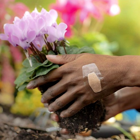 완벽한 방수력과 여러 크기의 사용이 가능한 3M 넥스케어 방수 밴드