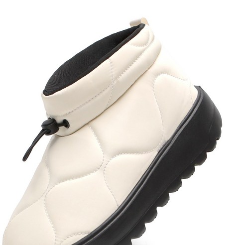 찬 바람에도 끄떡없는 따뜻함과 스타일을 모두 잡은 페이퍼플레인 PP1609