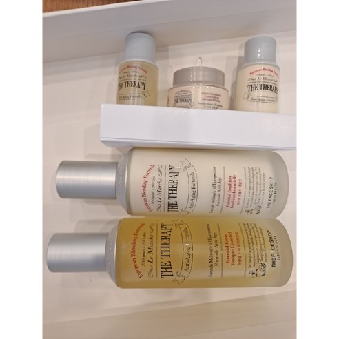 더페이스샵 더테라피 2종 (사진처럼 발송되요 에센셜 토닉 트리트면트150ml+포뮬러 에멀젼130ml/ 증정)토닉트리트먼트32ml+포뮬러에멀젼32ml+로얄메이드오일블렌딩크림10ml 이미지 2