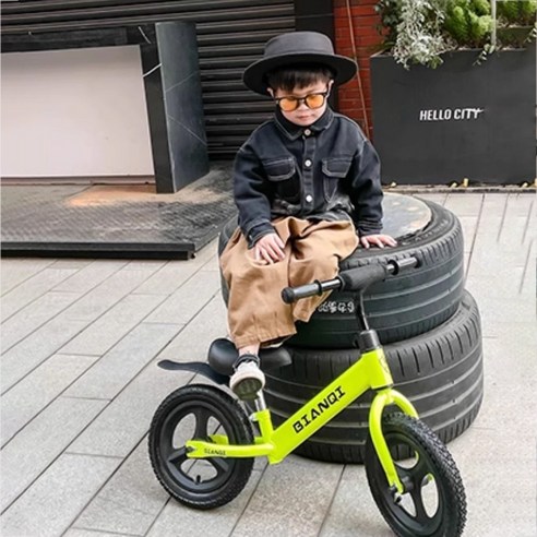 아이가 넘어질까 조마조마했던 순간들 이제 안녕