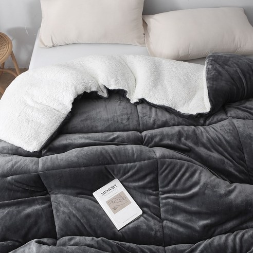 최고의 보온성과 포근함을 제공하는 디오프 양털 극세사 차렵이불