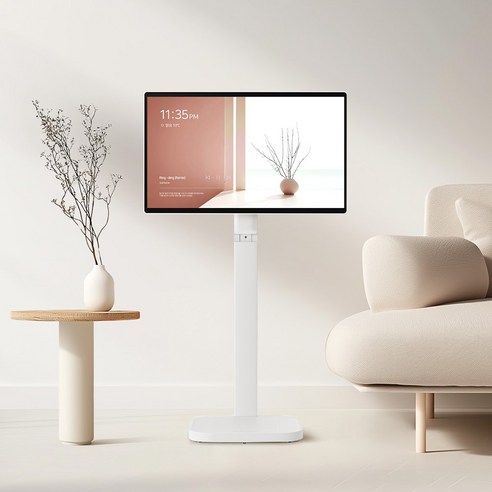 일상의 불편함을 잊게 하는, 손안의 마법 같은 스마트 TV