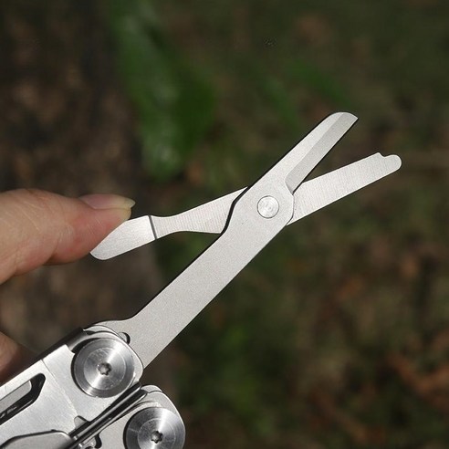 한 손에 잡히는 비브온 멀티툴 휴대성