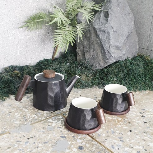 일상에 자연의 아름다움을 더하는 티로직 계수나무 도자기 머그컵 선물세트