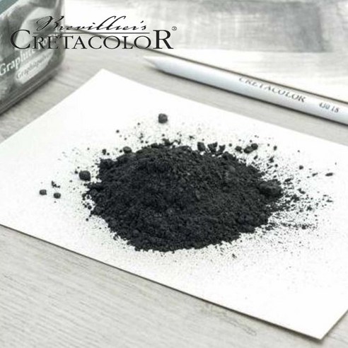 찰나의 영감을 놓치지 않는 섬세한 흑연 파우더의 마법