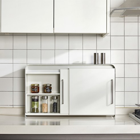 좁은 주방, 틈새 공간을 보물창고로 바꾸는 슬림 수납장의 힘