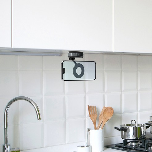 모락 진공 흡착 접이식 차량용 맥세이프 자석 거치대 실사용 후기 | 효과 있을까? - 상품 이미지 4