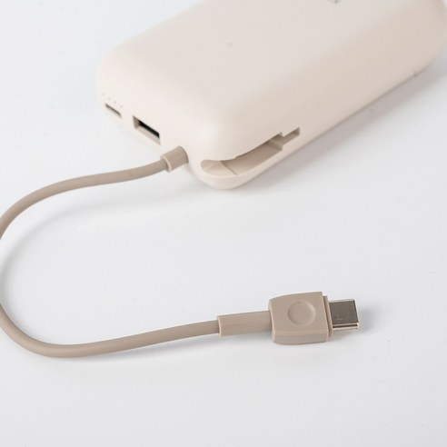 충전 걱정 없는 일상, 샤오미 보조배터리 포켓에디션으로 완성하세요.