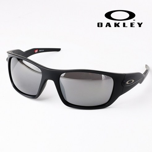 쨍한 햇살에도 마음 편히 즐기는 순간들 오클리스포츠선글라스