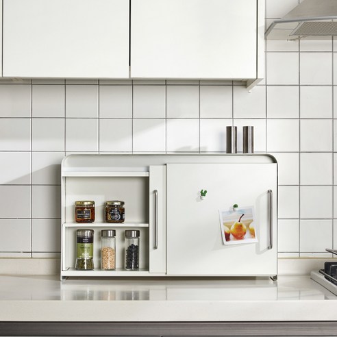 좁은 주방, 틈새 공간을 보물창고로 바꾸는 슬림 수납장의 힘