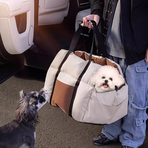 안전과 편안함을 모두 갖춘 Curious Pony 강아지 카시트