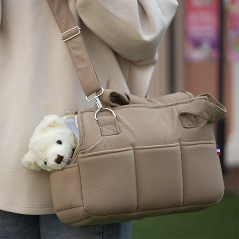 푸키 강아지 고양이 카멜리아 쿠션 슬링백 이동가방, 1개, 브라운