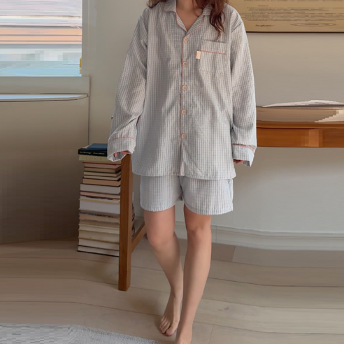 이제 더 이상 여름밤의 끈적임을 참지 않아도 돼요 긴팔반바지잠옷