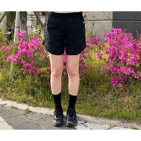 나이키 NIKE 여성 러닝 쇼츠 반바지 템포 럭스 5인치