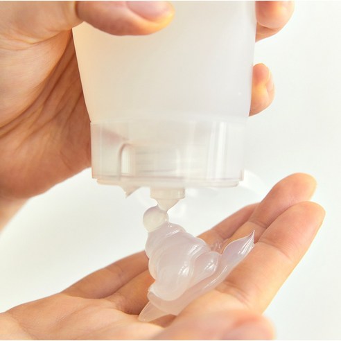 닥터콤마 클린앤밸런싱 젤클렌저 170ml 무자극 촉촉 유화천재 오일젤 피... 실사용 후기 | 효과 있을까? - 상품 이미지 2