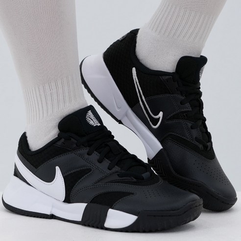 코트 위의 흔들림 없는 발걸음을 위한 선택 여성테니스화