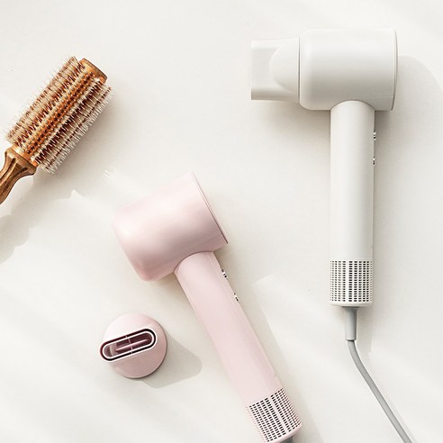 르엘라 BLDC 미용실 헤어 드라이기 후기 분석 - 크기 및 무게감 비교