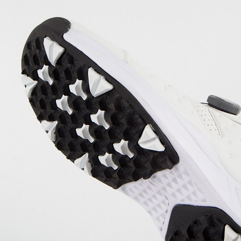 발끝까지 편안한, 완벽한 핏과 안정감으로 완성하는 당신의 라운딩