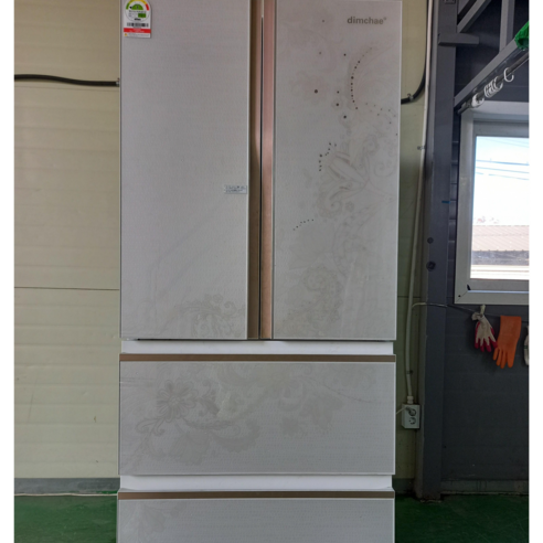 삼성 중고김치냉장고 스탠드형 4도어 567L ZS56CTSMB1V