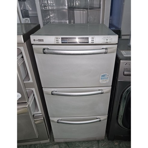48) 중고김치냉장고 3단서랍식 140L