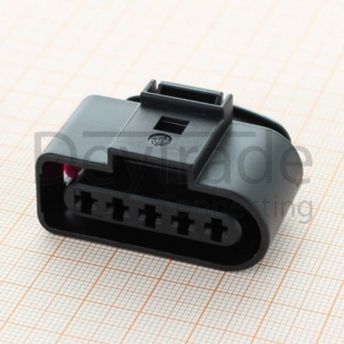 歐馬國際 VW SKODA AUDI PORSCHE 適用 插頭 尾燈 4D0973725, 1個 - 光/反射鏡 | 酷澎