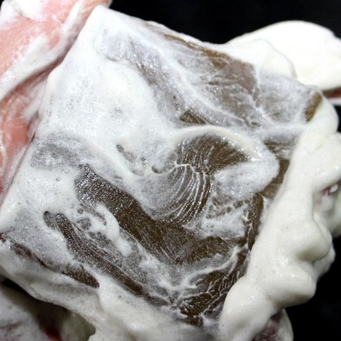 번거로움 없이 피부 고민 해결하는 어성초 천연 비누