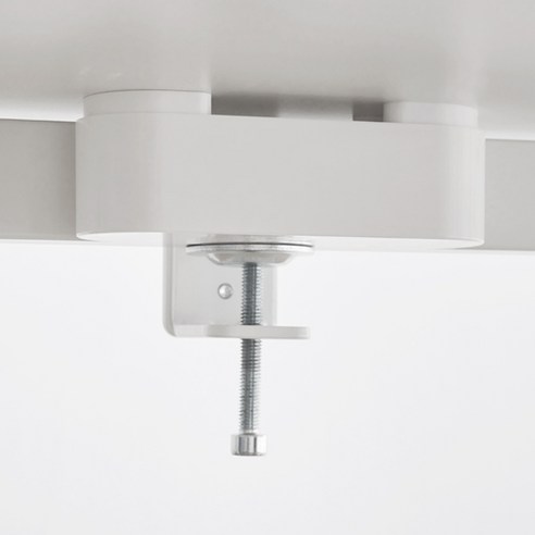 책상 위 복잡함, 이제 안녕