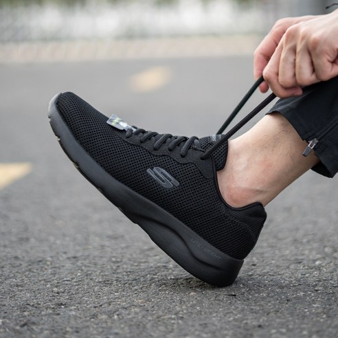 스케쳐스 남성 라이프스타일 위드 에어쿨 메모리폼 운동화 58362 후기 분석 - 밑창 접지 패턴