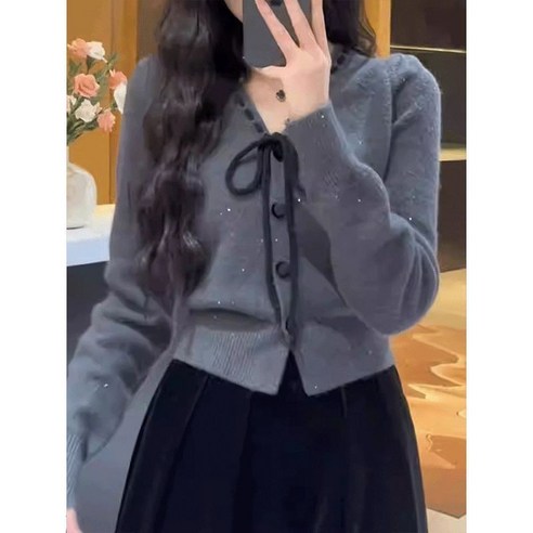 PETITBATH 여성 보우타이 브이넥 크롭 부클 니트 가디건 251024 WH 6713