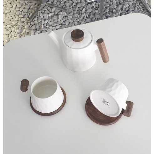 일상에 자연의 아름다움을 더하는 티로직 계수나무 도자기 머그컵 선물세트