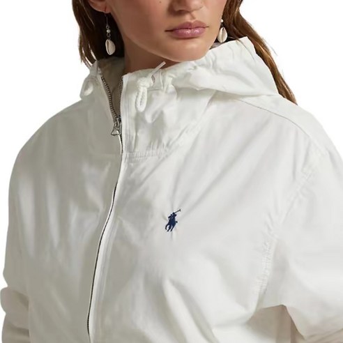 세련된 디자인과 뛰어난 기능성을 겸비한 폴로랄프로랜 베이포트 윈드브레이커