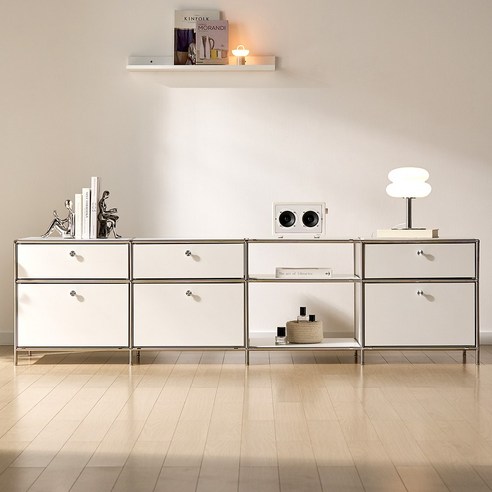 세련된 거실, 완벽한 수납: 세레나 아델 모듈 가구