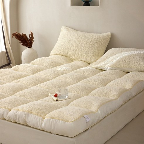 이지홀릭 토퍼 사계절 반반 디자인 상세 이미지 및 활용도에 대한 후기 분석