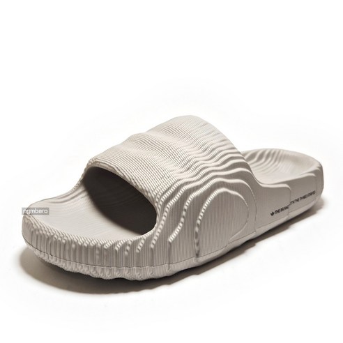 아디다스 아딜렛 22 슬라이드 샌들