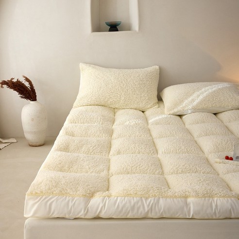 이지홀릭 토퍼의 적당한 두께감과 폭신함에 대한 사용자 후기 분석