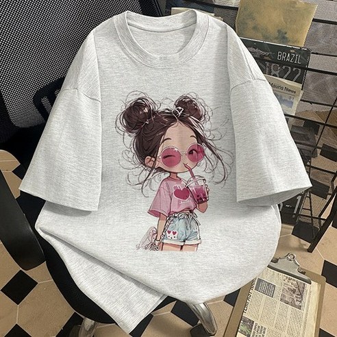 귀여운 여성 반팔 티셔츠
