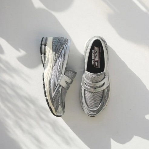 뉴발란스 1906L 로퍼 메탈릭 실버 그레이 U1906LAE