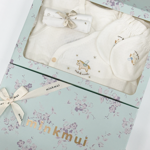 우리 아가 첫 옷, 엄마 품처럼 포근한 밍크뮤 배냇저고리 세트