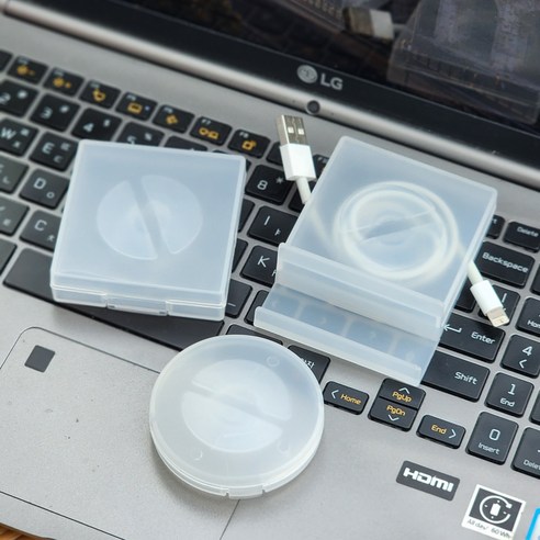 복잡한 선들 사이에서 길을 잃지 않는 방법 케이블정리케이스