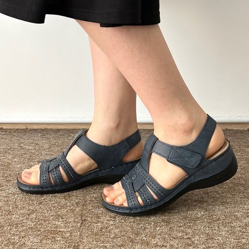 성원슈즈 여성 발편한 190g 초경량 펀칭 스트랩 키높이 여름 샌들 5cm