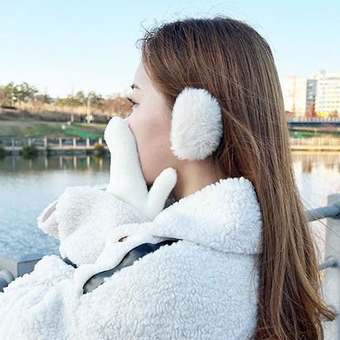 예삐스토어 분리형 귀마개 페이크 퍼 끈없는 귀마개 똑딱이 토끼털 딱풀이, 1개, 아이보리