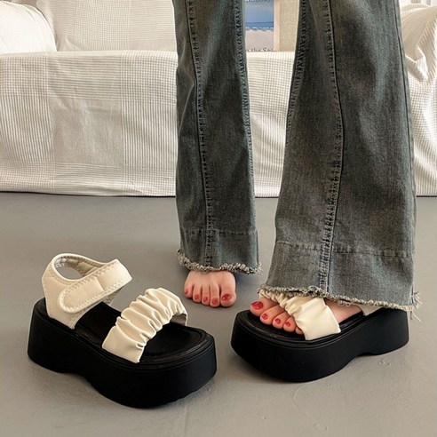 POMTOR 여름 여성 발이편한 통굽 샌들