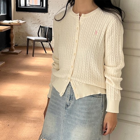 폴로랄프로렌 화이트 꽈배기 가디건, 당신의 스타일을 빛내다