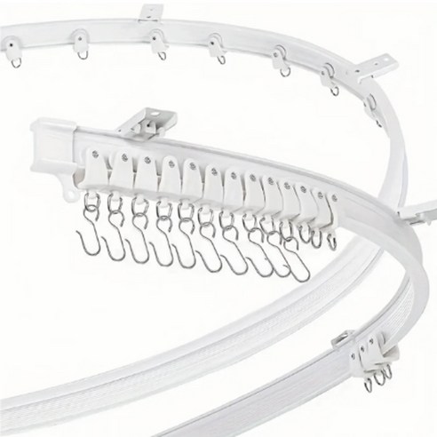 좁은 공간도 넓게, 커튼레일로 만드는 마법 같은 공간 변화