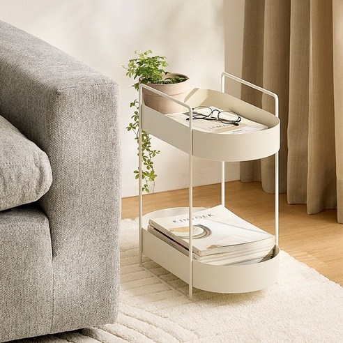 공간 활용을 극대화하는 감각적인 화이트 사이드 박스