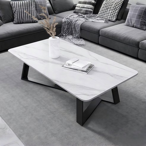 세련된 유럽풍 감성을 담은 YAPOGI 대리석 무늬 거실 테이블