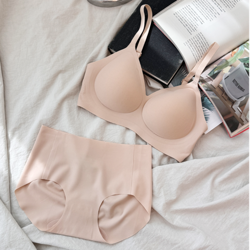 속옷 때문에 하루를 망치는 일, 이제 완벽하게 해결하세요.